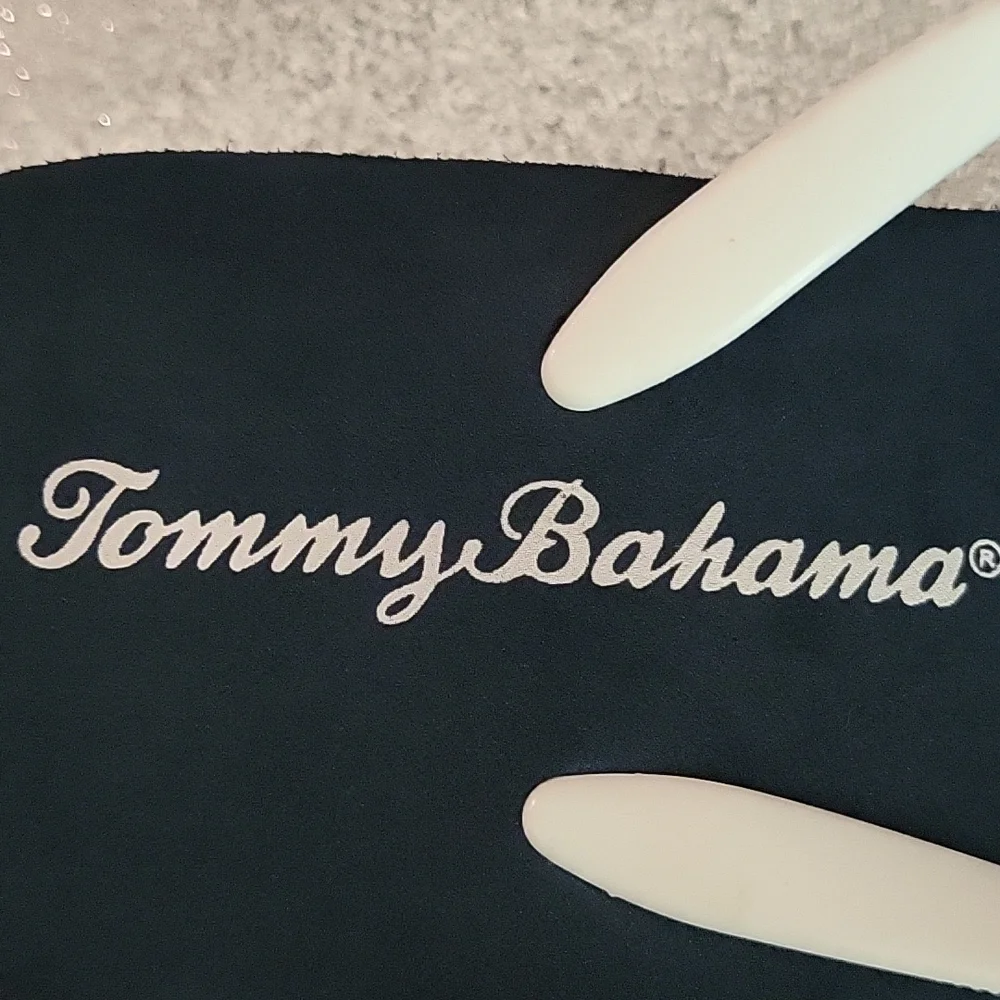 Tommy Bahama Size 10 Navy Flip Flops - Picture 3 of 6
